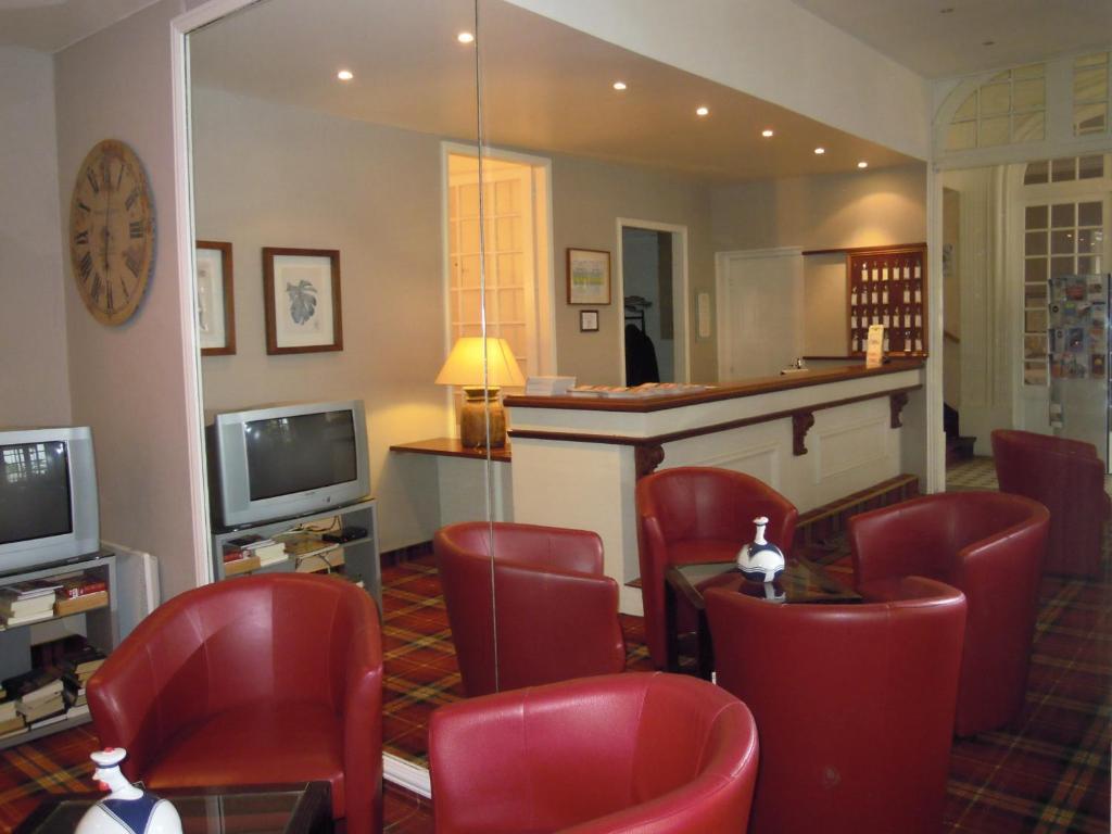 Hotel De Paris Courseulles-sur-Mer Bagian luar foto