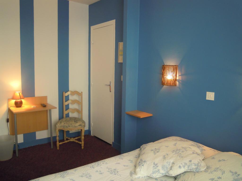 Hotel De Paris Courseulles-sur-Mer Bagian luar foto